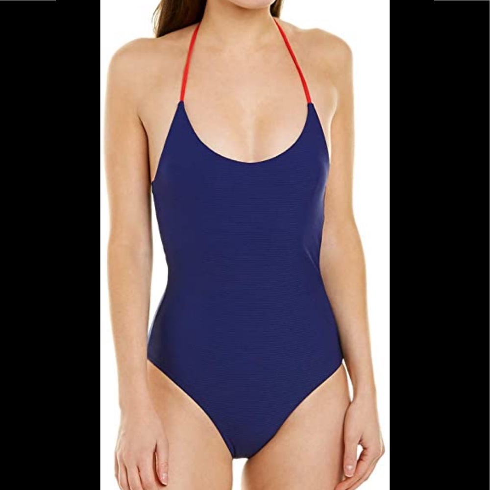 Onia one piece